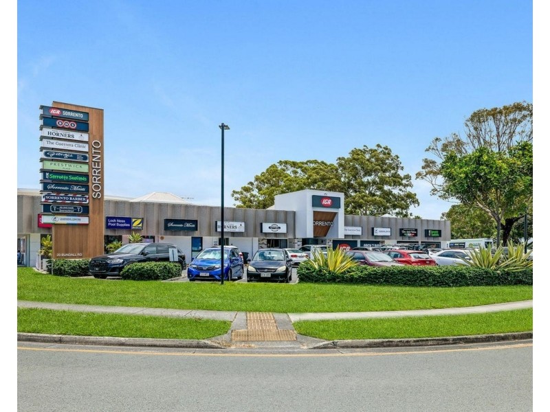 37 Coogeen St, Bundall QLD 4217