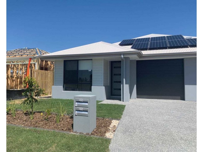 1/20 Coral Street, Pimpama QLD 4209