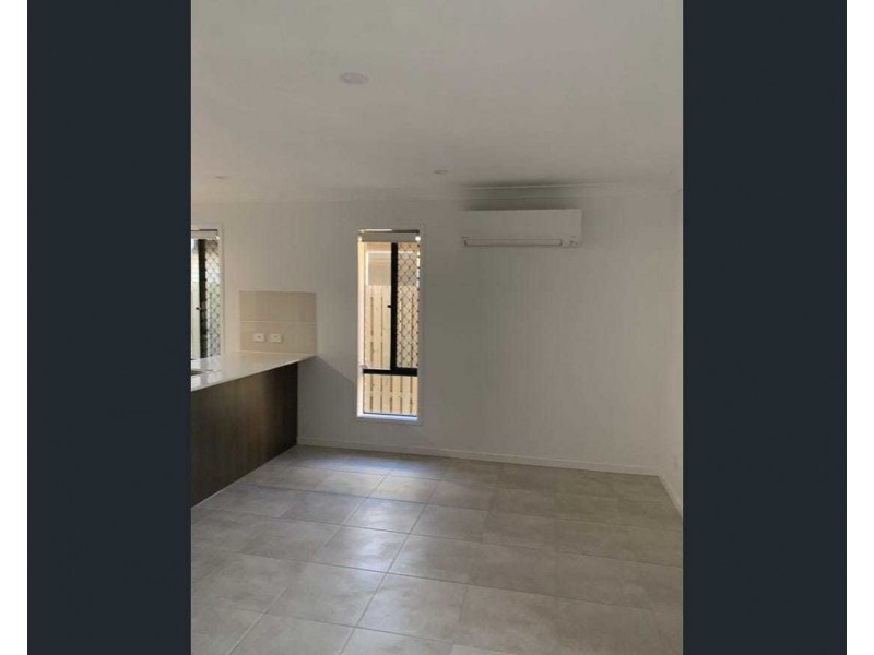 1/20 Coral Street, Pimpama QLD 4209