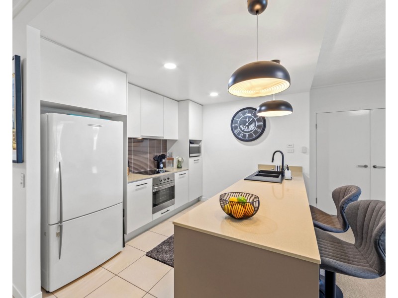 624/66 Sickle Avenue, Hope Island QLD 4212