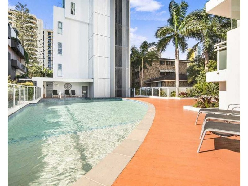 11/120 Surf Parade, Broadbeach QLD 4218