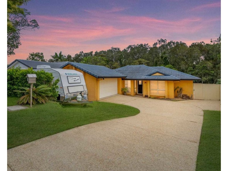20 Cootharaba Drive, Helensvale QLD 4212