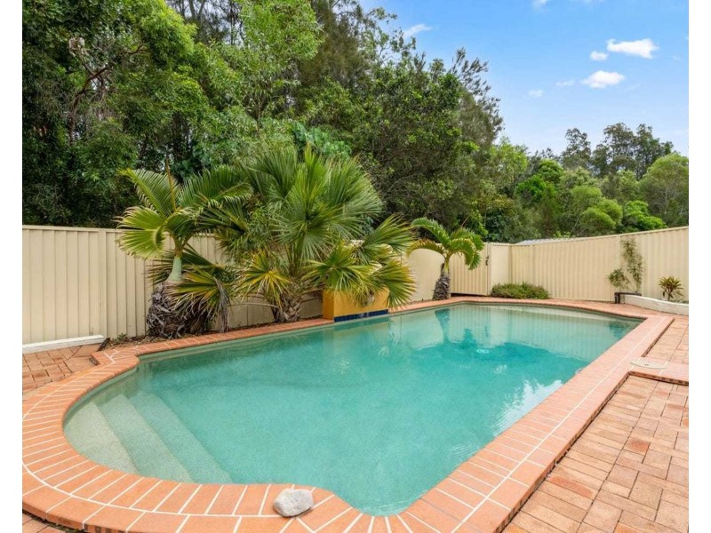 20 Cootharaba Drive, Helensvale QLD 4212