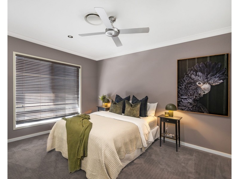 5 Beachstar Ave, Upper Coomera QLD 4209