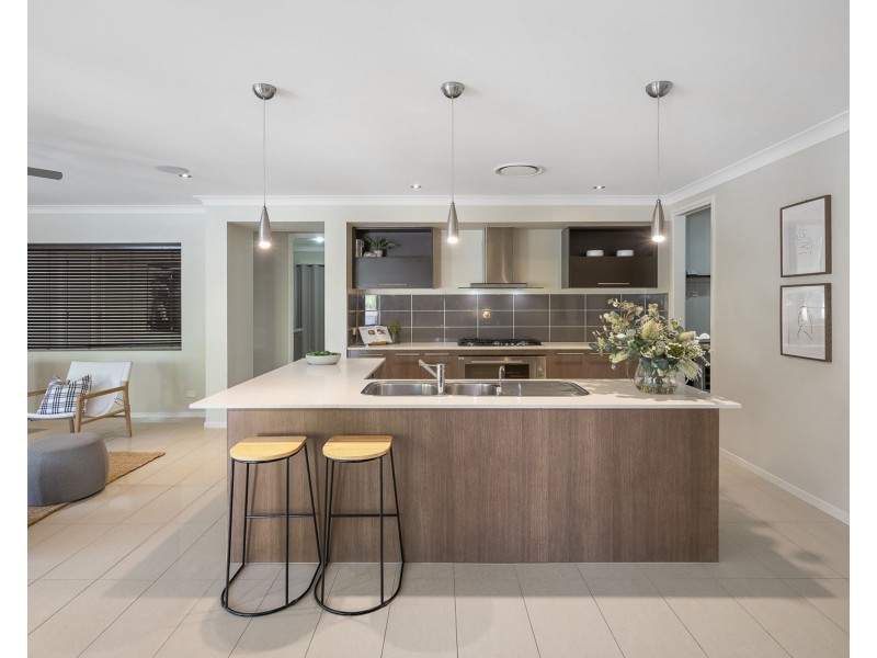 5 Beachstar Ave, Upper Coomera QLD 4209