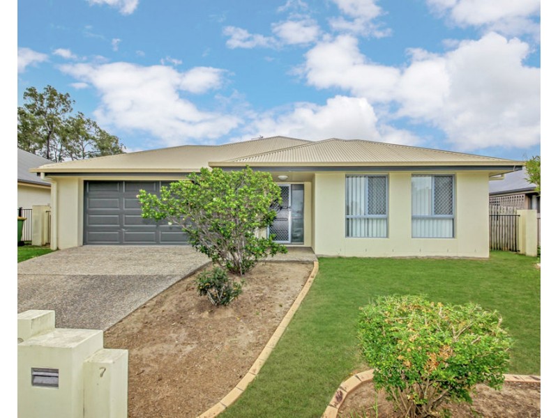 7 Horus Court, Coomera QLD 4209