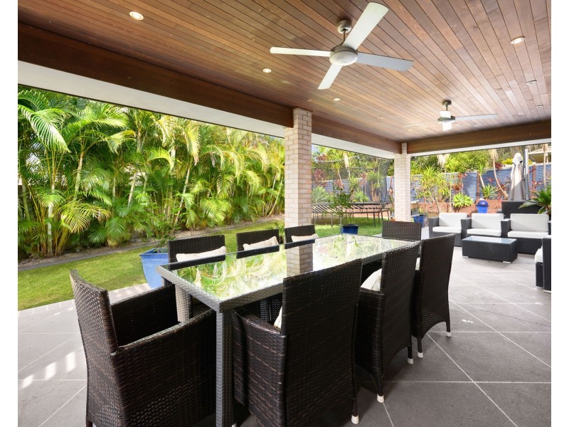 4 Roper Street, Pacific Pines QLD 4211