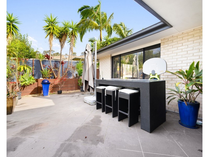 4 Roper Street, Pacific Pines QLD 4211