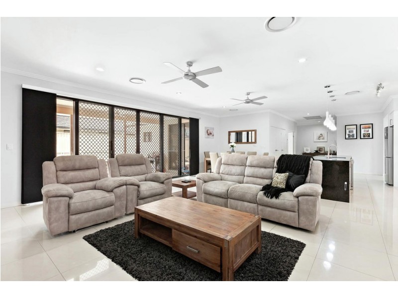 28 Heatherdale Drive, Upper Coomera QLD 4209