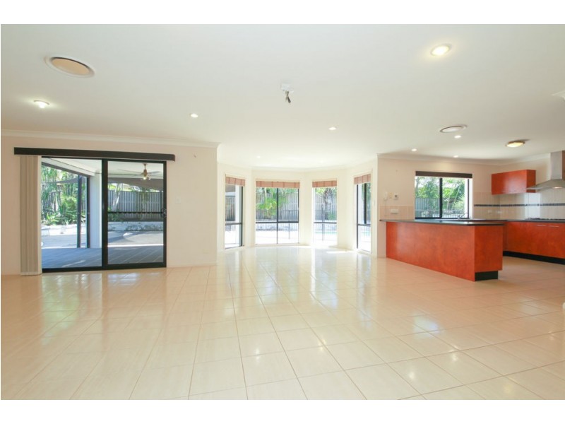 4 Anitra Lane, Coomera Waters QLD 4209