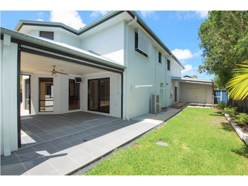 4 Anitra Lane, Coomera Waters QLD 4209