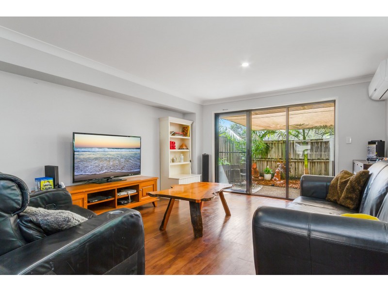26/1 Secondary Street, Upper Coomera QLD 4209
