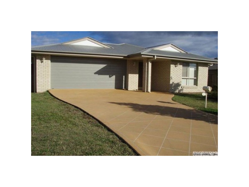 11 Kingair Street, Upper Coomera QLD 4209