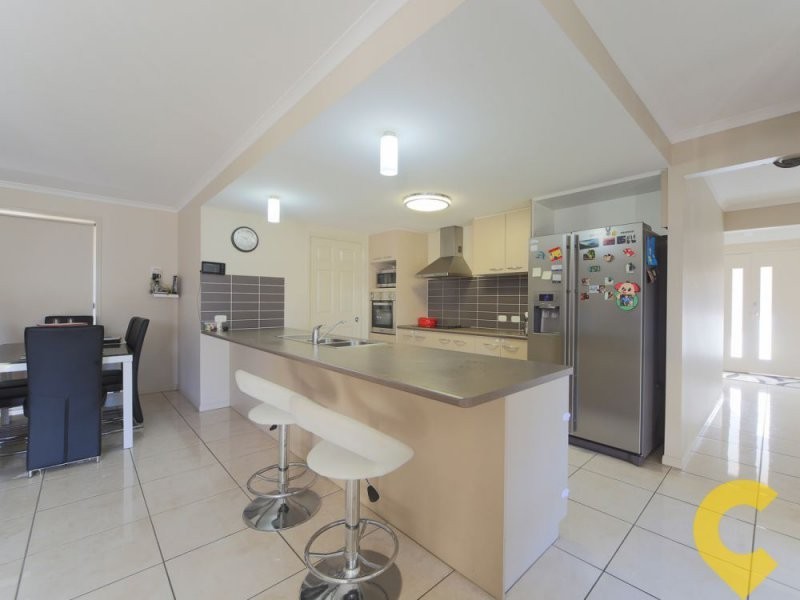 4 Barcombe Drive, Marsden QLD 4132