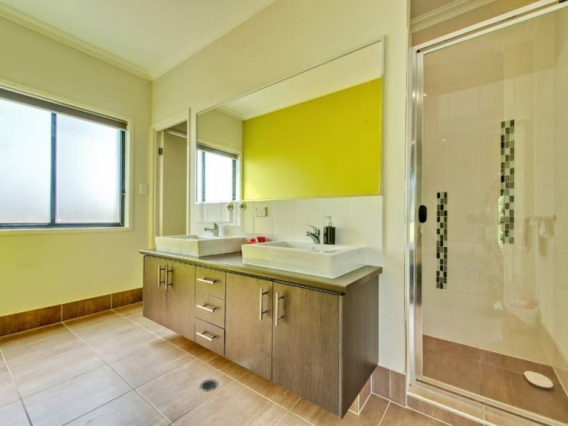 13 Murray Cct, Upper Coomera QLD 4209