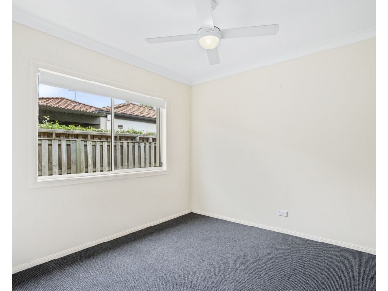 22 Fairbairn Ct, Oxenford QLD 4210