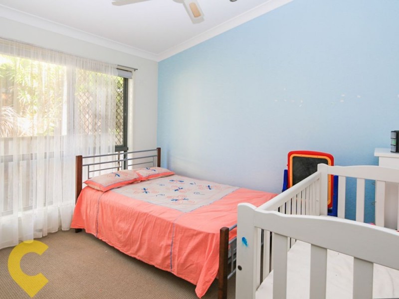 8 Maloney Crescent, Maudsland QLD 4210