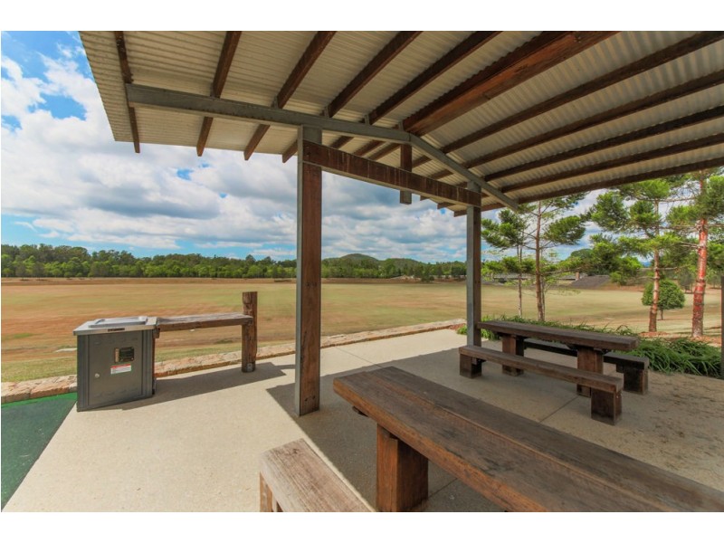 7 Drafters Crescent, Maudsland QLD 4210