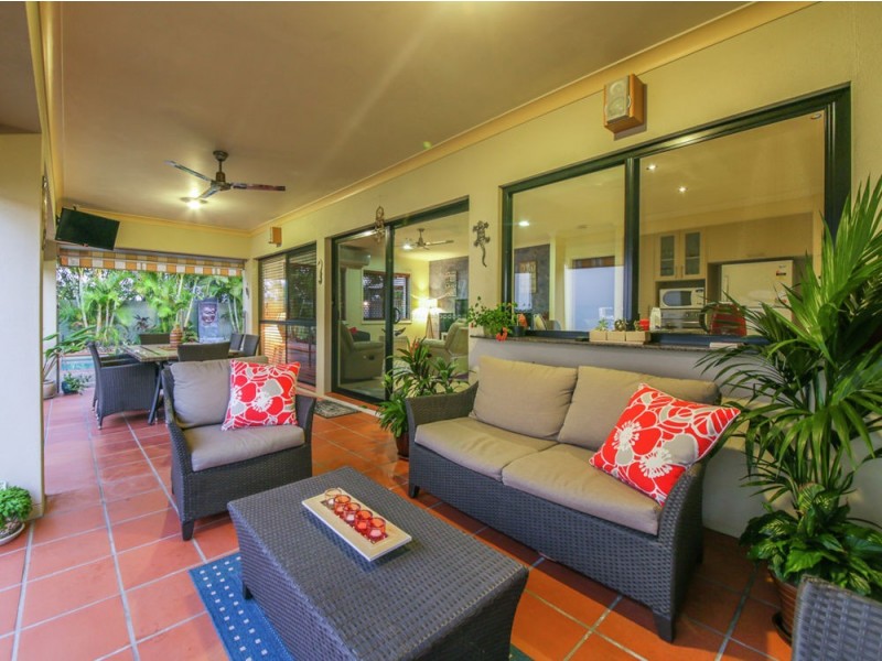 555 Oyster Cove Promenade, Helensvale QLD 4212