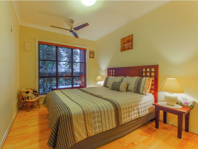 555 Oyster Cove Promenade, Helensvale QLD 4212