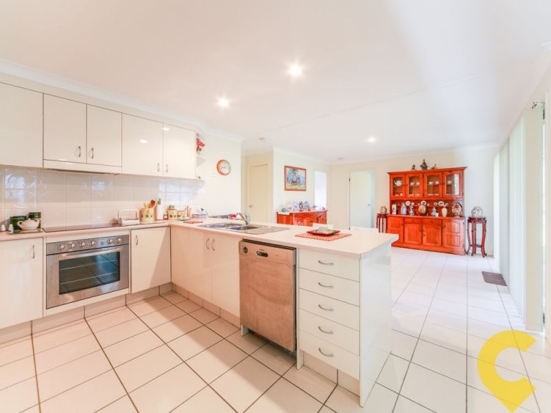 17 Gerard Street, Pacific Pines QLD 4211