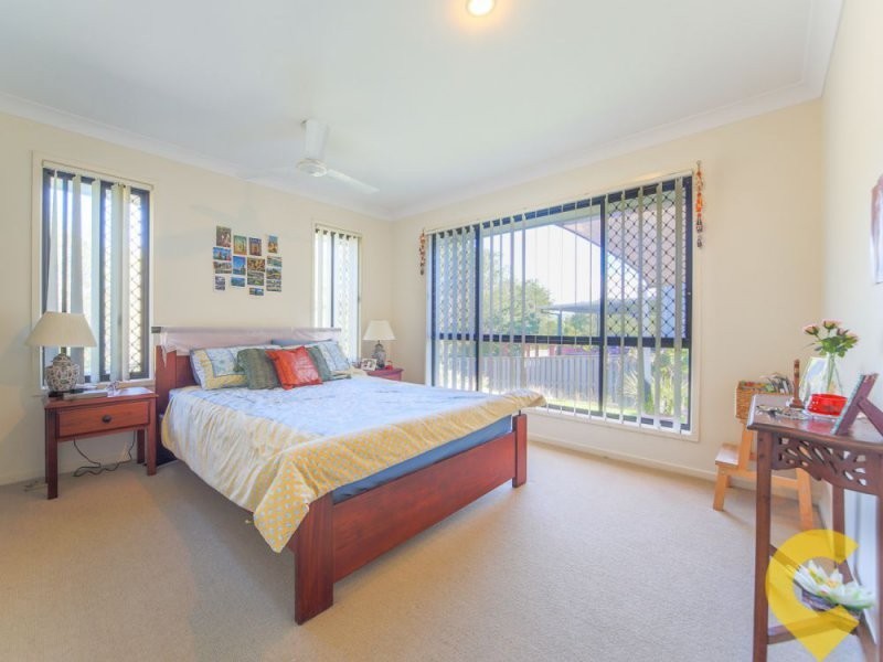 17 Gerard Street, Pacific Pines QLD 4211