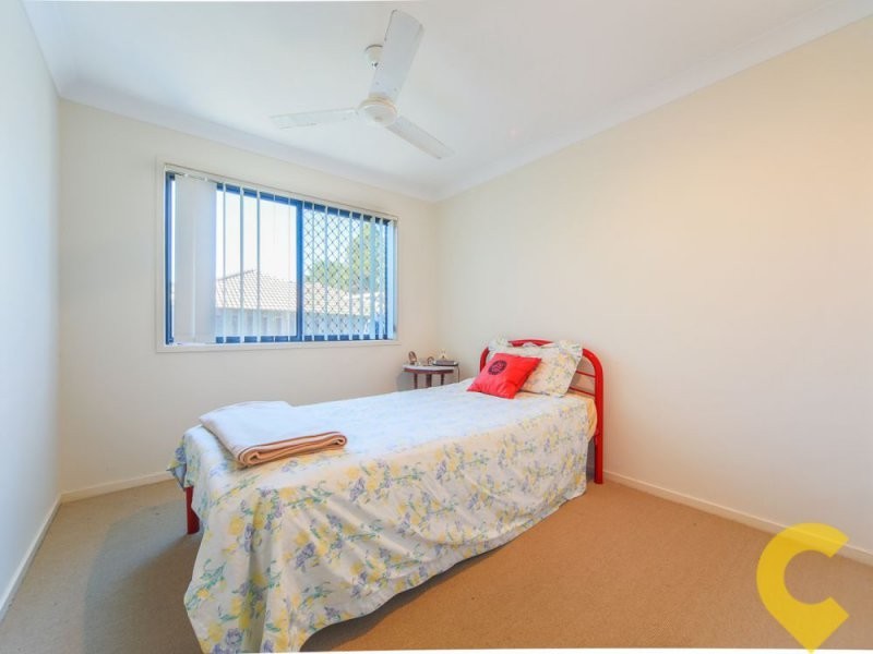 17 Gerard Street, Pacific Pines QLD 4211