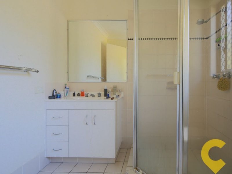 17 Gerard Street, Pacific Pines QLD 4211