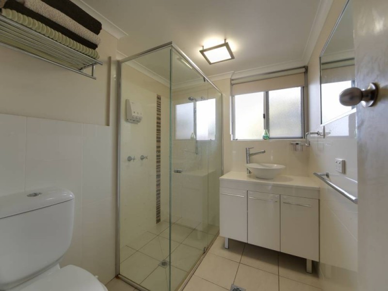 11/128 Marine Parade, Southport QLD 4215