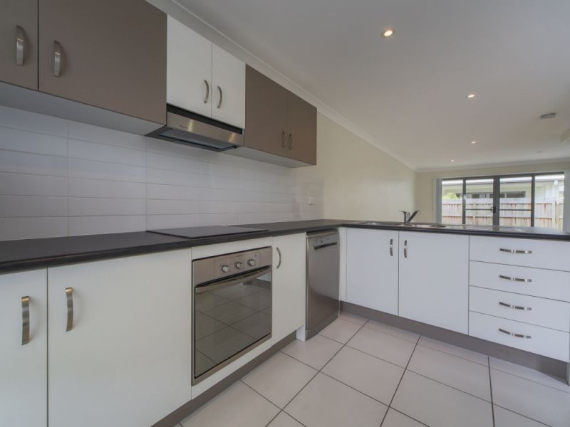 1/14 Filbert Street, Upper Coomera QLD 4209