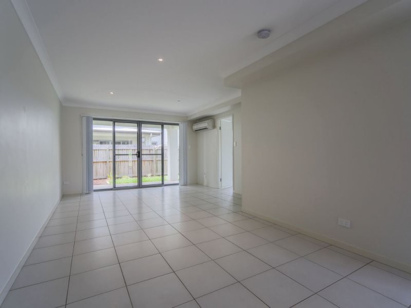 1/14 Filbert Street, Upper Coomera QLD 4209