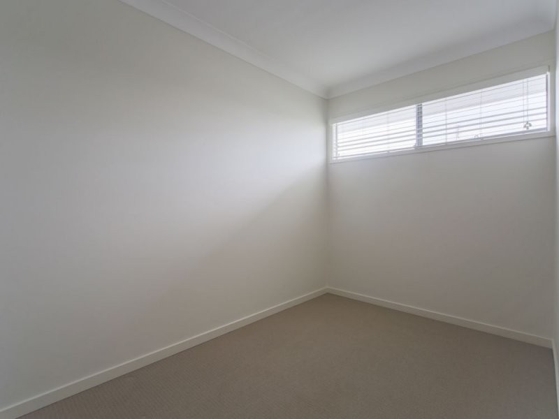 1/14 Filbert Street, Upper Coomera QLD 4209