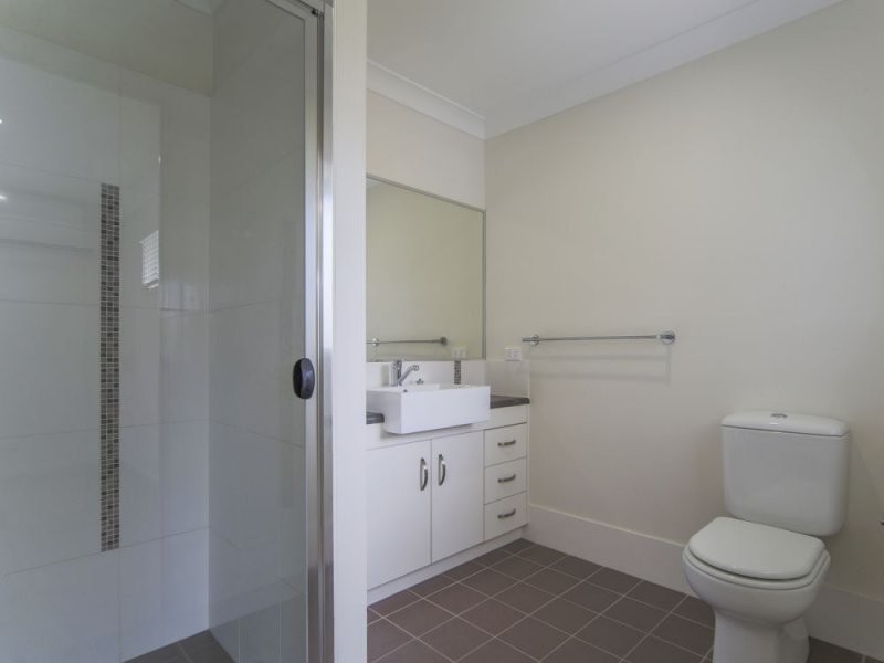 1/14 Filbert Street, Upper Coomera QLD 4209