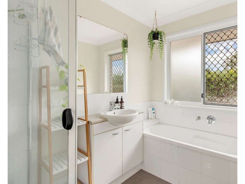5 Gordon Drive, Upper Coomera QLD 4209