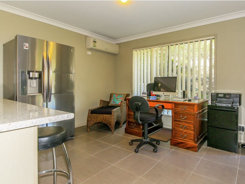 15 Caragh Crescent, Oxenford QLD 4210