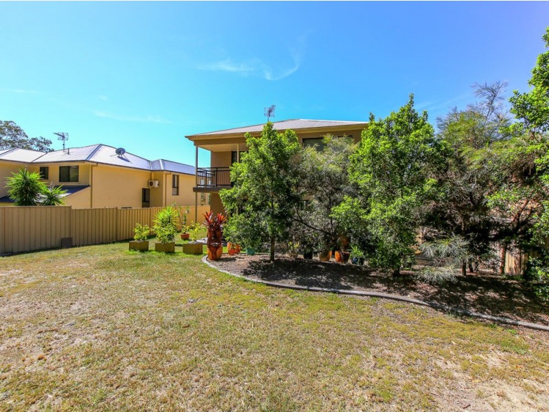 15 Caragh Crescent, Oxenford QLD 4210