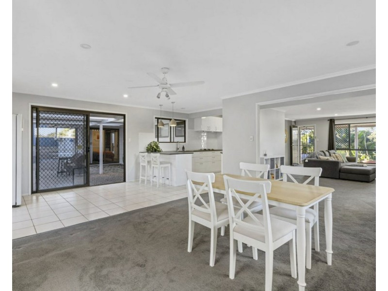18 Alexander Drive, Highland Park QLD 4211