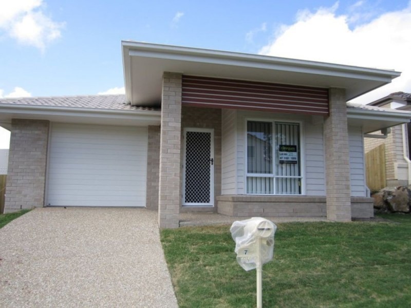 13 Jimmy Road, Coomera QLD 4209