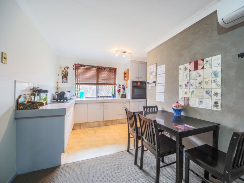 1/23 Nina Parade, Arundel QLD 4214