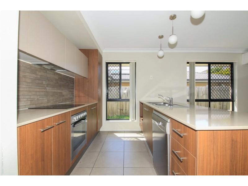 52 River Run Circuit, Ormeau QLD 4208
