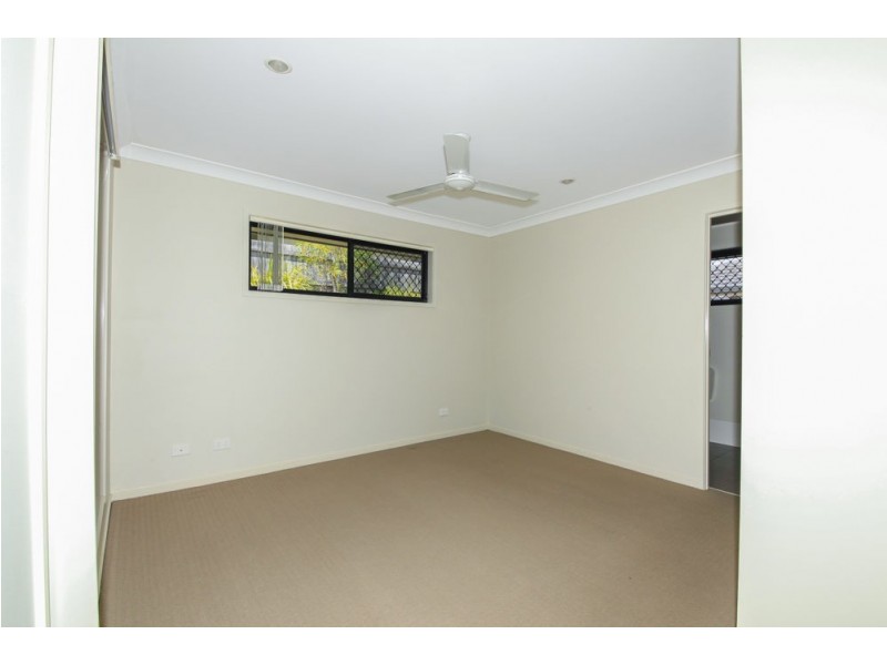 52 River Run Circuit, Ormeau QLD 4208