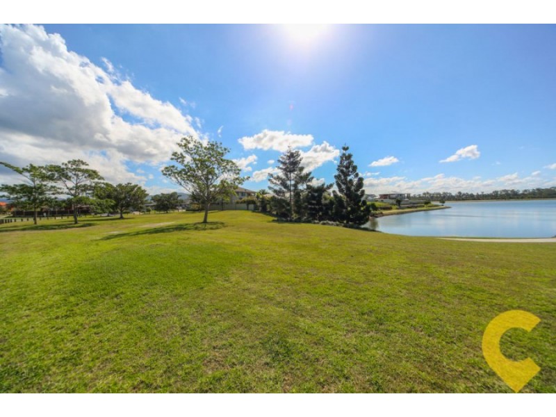 15 Villanova Avenue, Oxenford QLD 4210