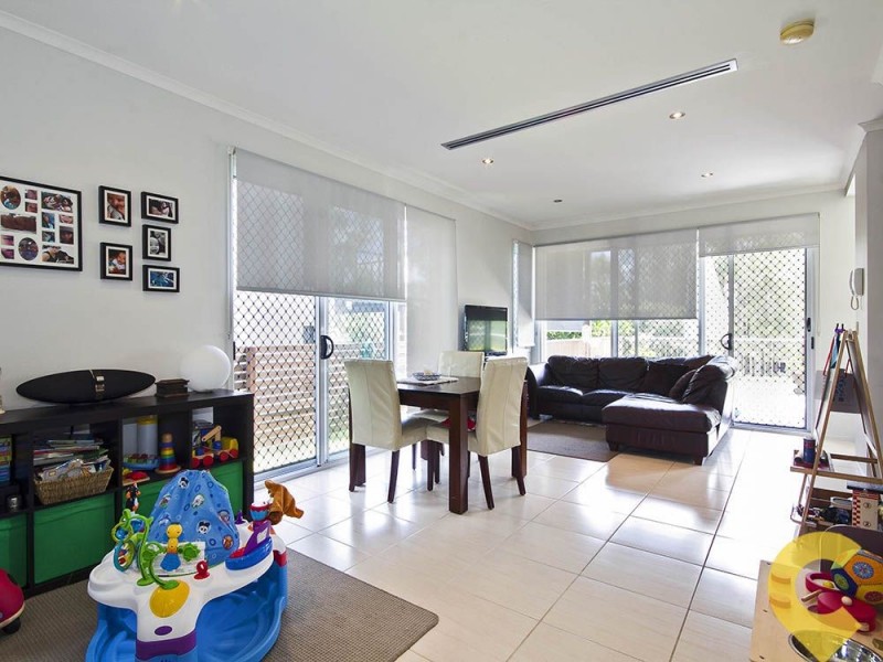 3/51 Railway Parade, Mitchelton QLD 4053