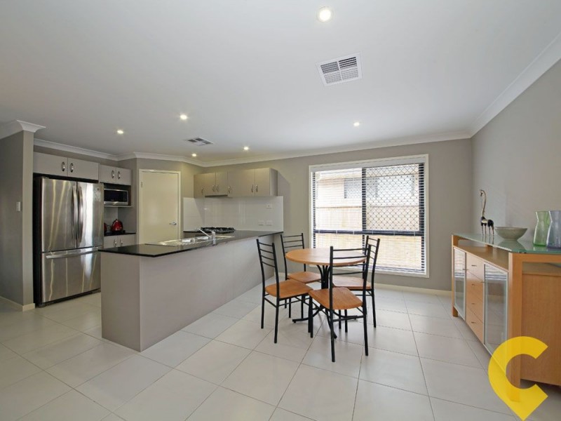 33 Nocturnal Promenade, Narangba QLD 4504