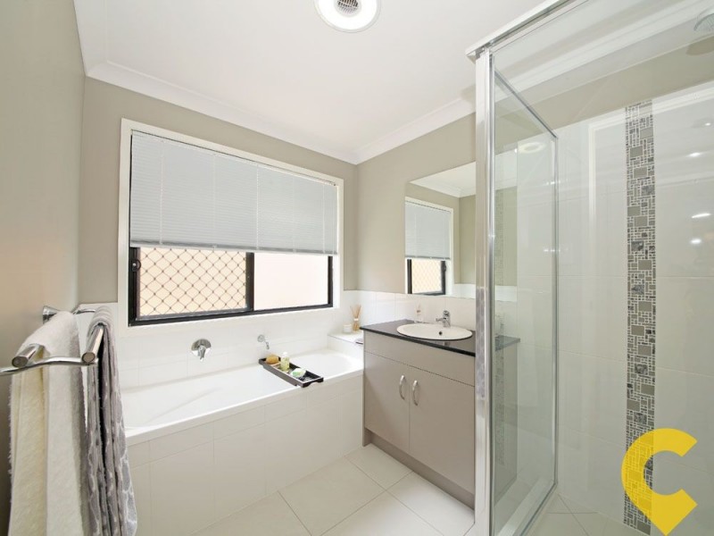 33 Nocturnal Promenade, Narangba QLD 4504