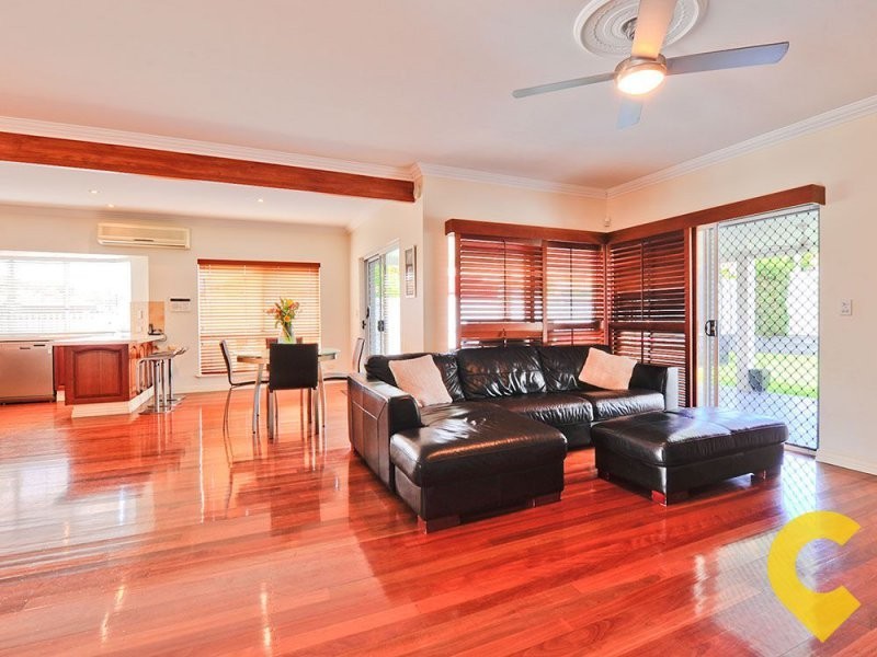10 Barnstos Place, Carindale QLD 4152
