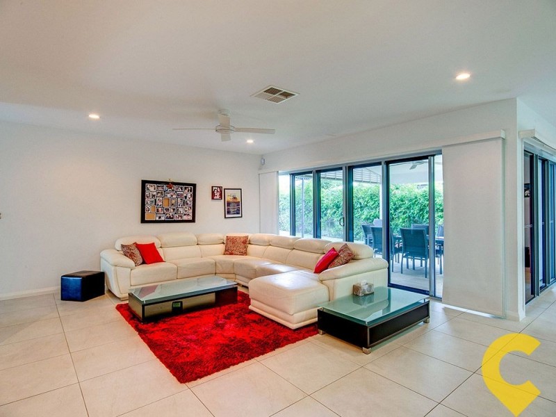 8 Dannenberg Street, Carseldine QLD 4034