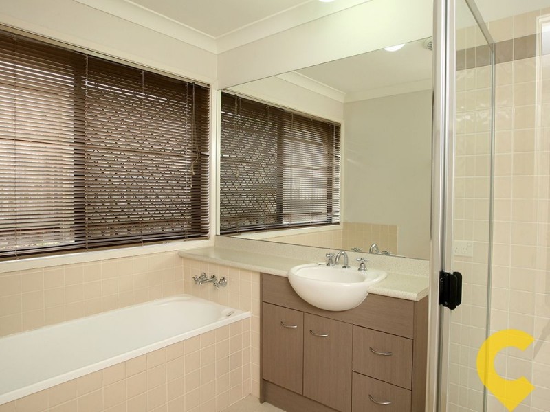 5/3 Tamari Place, Petrie QLD 4502