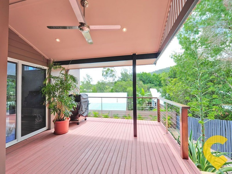246 Chapel Hill Road, Chapel Hill QLD 4069