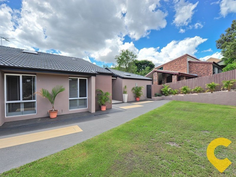 246 Chapel Hill Road, Chapel Hill QLD 4069